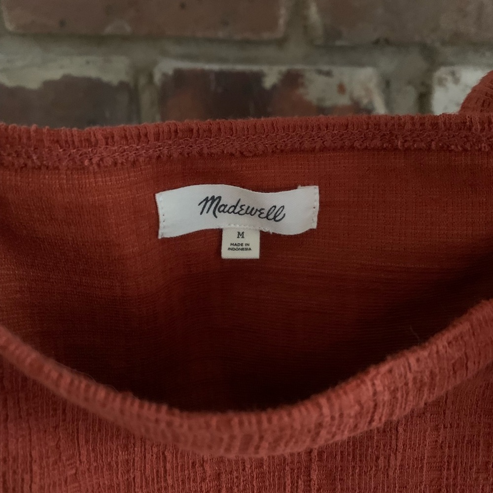 Madewell Red Flutter Sleeve Top Size M - Picture 3 of 3